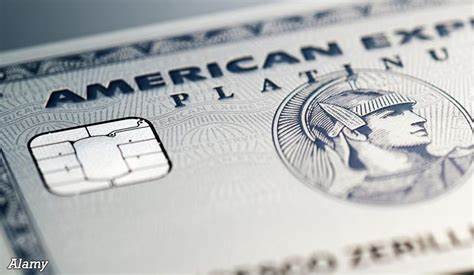 美国运通(AmEx)宣布对其Platinum白金卡进行全面升级,新增超过3500美元的年度尊享权益,同时年费上调200美元。此次变革不仅展示了AmEx在高端信用卡市场的领先地位,也反映了其面对市场竞争时的新策略,为用户带来更多高价值的旅行、餐饮及娱乐体验。
