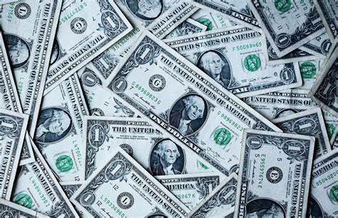 Hyperliquid 全新推出的稳定币 USDH 迅速吸引市场关注,首日交易量突破 200 万美元,展现出强劲的市场活力。本文深入解析 USDH 的发行背景、核心优势及其对去中心化交易平台的深远影响,助力读者全面了解这一创新金融工具的发展潜力。
