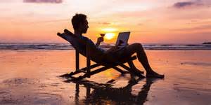 十五个著名勒索软件团伙宣布暂停攻击行动,他们选择"隐退"享受非法所得的财富,但网络安全领域的威胁依旧严峻,本文深入剖析当前勒索软件团伙的动态、影响及未来趋势。
