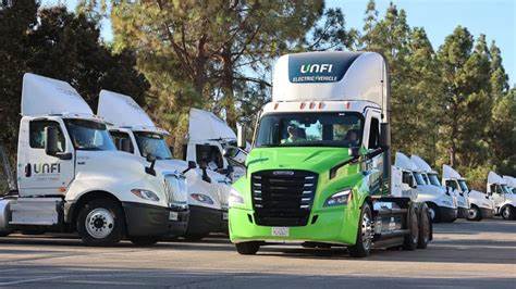 联合自然食品在遭遇六月网络攻击后交出超出预期的季度与全年业绩,财务数据、管理层解读与长期战略调整为零售与批发行业提供重要参考。本文分析事件影响、恢复进展、增长驱动与供应链与网络安全的应对思路。
