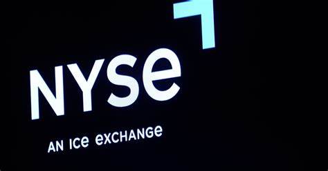 Alliance Laundry在首次公开募股文件中披露了强劲的营收增长,展现出其作为北美商业洗涤设备行业领导者的竞争优势和市场潜力,彰显公司应对贸易壁垒与原材料价格波动的韧性,未来在资本市场引发关注。
