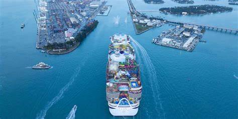 随着旅游业复苏和邮轮市场回暖,皇家加勒比集团股票表现抢眼,超过疫情前的价位。本文深入分析其增长驱动力和未来投资潜力,为投资者提供全面视角。
