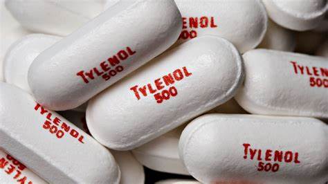 深入剖析泰诺(Tylenol)在美国疫苗政策中的争议及其对麻疹、腮腺炎和风疹(MMR)疫苗推广的影响,揭示疫苗接种面临的挑战和未来公共卫生的潜在风险。
