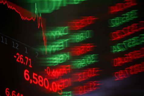 人工智能驱动的科技股涨势持续,美银最新报告显示"壮丽七雄"股票尚未达到泡沫顶峰。本文深入分析AI股市的未来走势,并提供投资者应对可能泡沫的策略建议,帮助投资者把握机遇,规避风险。
