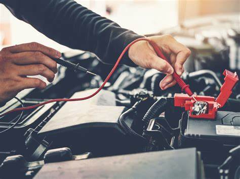 为柴油车选择合适电瓶的实用指南,涵盖容量、启动电流、技术类型、安装与维护要点,帮助车主在冬季与高负荷条件下保证可靠启动与长寿命表现。
