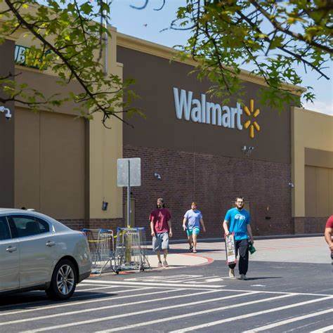 本文深入分析了近期股市中的关键变动,特别聚焦于Nvidia股价的回落以及Halliburton和BigBear AI的显著上涨,探讨其背后市场动因与未来趋势,为投资者提供权威分析与洞察。
