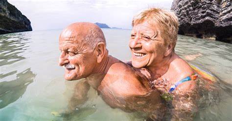 随着金融市场的演变,传统退休理财策略迎来新一轮调整。本文深度解读4%规则升级为4.7%规则的背景及其对现代退休规划的影响,帮助读者科学制定资产取用方案,确保财富安全与稳健增长。
