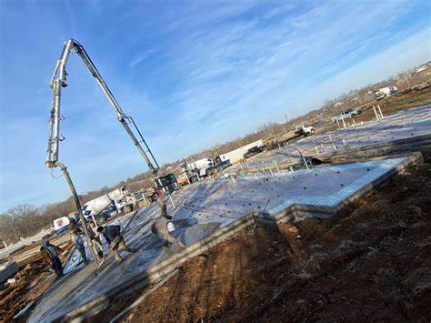 卢伊吉仓库位于历史悠久的卢伊吉意大利餐厅和熟食店旁,是一个集美食、文化和多功能活动空间于一体的理想地点,适合举办各种私人和企业活动,呈现独特的意大利传统与现代工业设计风格。
