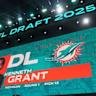 深入分析弗朗西斯·毛伊戈亚在NFL选秀中的表现,探讨其作为边锋或防守端的多面手能力,以及他如何成为球队防线的核心支柱。
