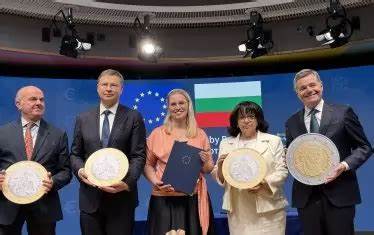 本文详细解析了保加利亚最新经济政策变化,特别是欧元兑列弗的应用现状及其带来的影响,涵盖了能源开发、金融改革和区域基础设施建设等多个方面,帮助读者全面了解保加利亚当前经济格局与未来发展趋势。
