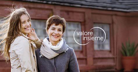 介绍Intesa Sanpaolo银行面向不同客户群体的特色银行账户,涵盖家庭、年轻人及企业,解析其数字化转型、服务优势及市场影响力,助力用户精准选择最适合的银行解决方案。
