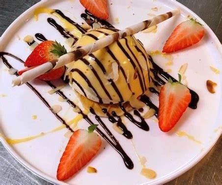 莱普西鱼餐厅位于德国威利希,临近杜塞尔多夫,以其新鲜高品质的海鲜菜肴和卓越的用餐体验闻名。这里不仅呈现传统与创新风味的完美结合,也提供多元化的菜单选择,满足不同食客需求,是追求极致海鲜美味的理想去处。
