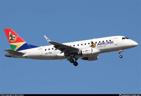 深入探讨约翰内斯堡出发的Airlink航班服务,涵盖航线网络、机票预订技巧、机场指南及旅行建议,帮助旅客轻松规划非洲及周边地区的飞行旅程。
