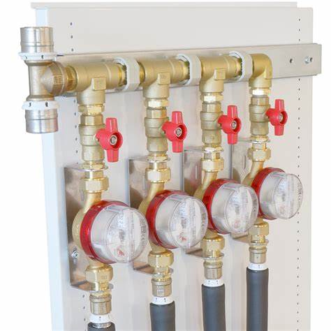 探讨BEULCO无阀门水表连接组件的设计理念、材料优势及应用场景,全面解析其在现代建筑供水系统中的重要作用及安装便捷性,为水务工程提供高效可靠的解决方案。
