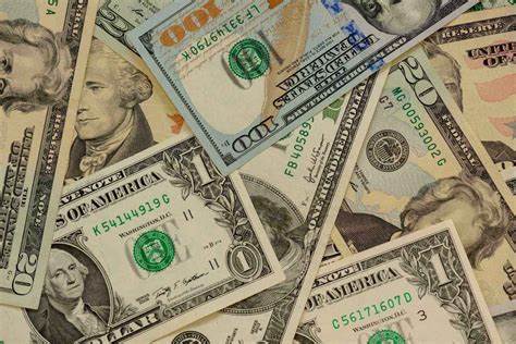 Stocks Climb on Hopes of De-Escalation of Israel-Iran Conflict