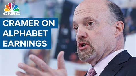 探讨吉姆·克莱默对Alphabet公司(谷歌母公司)看法的转变,深入分析 Alphabet 在反垄断诉讼后的市场表现及未来发展潜力,提供投资者在AI与科技巨头选择上的独到见解。
