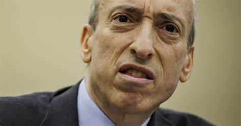 加里·詹斯勒作为前美国证券交易委员会(SEC)主席,对加密货币市场持持续怀疑态度,强调大多数代币缺乏扎实的基本面支持,本文深入探讨其政策立场及对加密行业的影响。
