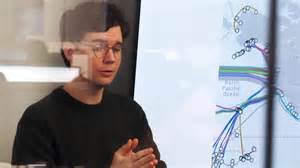 DoubleZero 宣布主网 beta 上线,采用私有光纤路由连接验证者以降低延迟并提升可靠性。文章解析其技术原理、代币经济、早期采用状况、对 Solana 网络与更广泛区块链生态的潜在影响,以及监管与去中心化风险评估。
