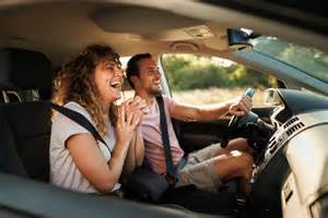 探究Progressive汽车保险公司如何通过领先的技术创新和数据驱动的风控体系,颠覆传统保险业,实现市场份额的快速增长及投资回报显著提升。
