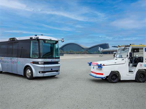 随着航空业人力资源短缺和成本压力的加剧,自主机场地面支持设备(Autonomous Ground Support Equipment,简称GSE)成为机场运营效率提升和安全保障的重要突破口。本文深入探讨自主GSE的发展现状、关键技术、应用案例及未来趋势,助力行业把握智能化转型机遇。
