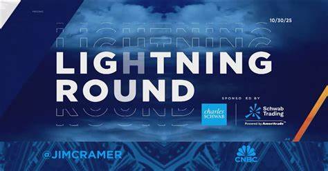 吉姆·克莱默近日公开表达对Centrus能源的看好,强调低浓缩铀供应商在核能复兴中的重要地位。核能作为绿色能源的关键角色正在重塑能源市场,投资者不容错过这一潜在投资机会。
