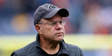 大卫·特珀作为全球知名的亿万富翁投资者,对当前股市表现表达了他的担忧和苦涩感受。然而,他坚持认为在美联储的政策面前投资者应保持谨慎,而不是采取对抗态度。本文深入探讨特珀的观点及其背后的市场逻辑,为投资者提供有价值的见解。
