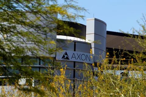 深入解析Axon Enterprise在智能执法装备及技术领域的领先优势,探讨其增长驱动力及未来发展趋势,揭示这家行业龙头企业如何在竞争激烈的市场环境中实现可持续发展。
