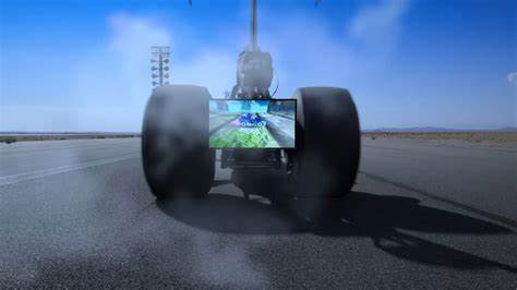 随着世嘉推出全新《刺猬索尼克 赛车:跨界世界》广告,这家老牌游戏巨头再次挑起与任天堂的竞速游戏争锋,重塑90年代的"爆破处理"传奇,将赛车竞速体验推向全新高度。了解这场复古与现代融合的市场攻势,见证世嘉如何通过传统与创新的结合打造竞速游戏新标杆。
