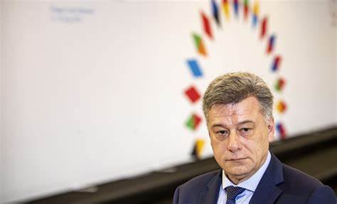 Czechia delays action on money laundering via pass-through accounts