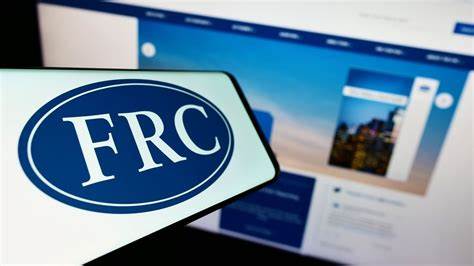 金融报告理事会(FRC)推出创新协作中心,致力于促进审计行业的变革与升级,通过聚焦人工智能应用、年度报告复杂性管理及跨监管机构合作,推动高标准监管与经济增长。创新中心为业内参与者提供崭新的沟通与支持平台,推动行业质量与韧性双提升。
