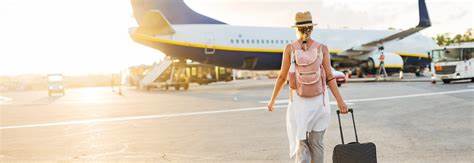 探索从波兰出发的廉价航班选项,掌握实用预订技巧,助您轻松找到最经济实惠的机票,实现高性价比旅行体验。
