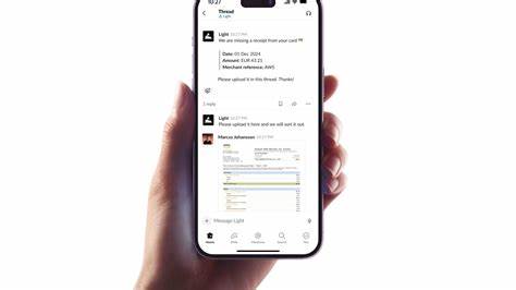 丹麦金融软件创业公司Light近期获得了由早期Revolut投资者率领的3000万美元A轮融资,通过人工智能技术深刻改变企业的财务和会计管理方式,推动欧洲AI金融科技领域迈入新的发展阶段。本文详细解析了Light的创新之路、市场定位及未来发展战略。
