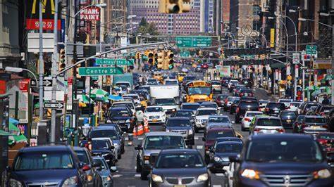 美国汽车产业联盟近期向环保署提出建议,呼吁调整并放宽当前温室气体排放标准,以应对电动车市场面临的挑战和供应链压力,保障行业的可持续发展与技术创新。本文深入解析相关背景及未来行业走势。
