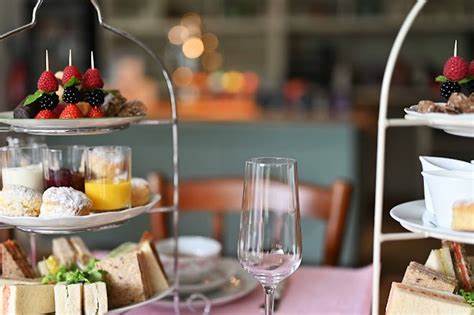 深入探索巴塞尔独特的下午茶文化,了解顶级下午茶场所的精致美味与舒适环境,助您轻松找到理想的品茶胜地。
