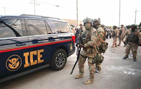 探讨苹果在MAGA压力下对有关ICE追踪器应用的处置原因与影响,梳理平台政策、隐私与公共安全之间的紧张关系,并提出对透明治理与技术设计的建议
