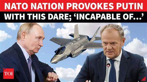 随着俄罗斯军事飞机多次进入北约空域,波兰外长拉多斯瓦夫·西科尔斯基直言警告莫斯科,任何未经许可的侵入都可能导致飞行器被击落,强调北约成员国有权保卫领空。这一立场不仅彰显了波兰的防御决心,也反映出北约对俄罗斯频繁边境挑衅行为的严正态度。
