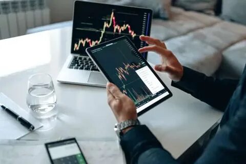 Navigating the crypto landscape with AI analytics