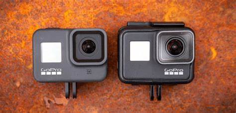 深入探讨GoPro HERO7与HERO8两款热门运动相机的设计、拍照、录像、续航及配件等多方面差异,助力用户选择最适合需求的高性能运动摄像设备。
