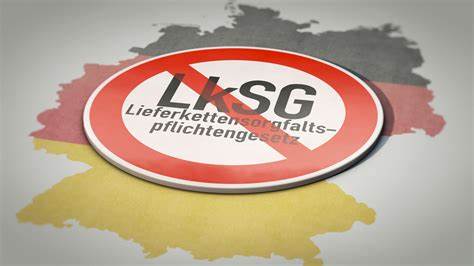 德国政府修改供应链尽职调查机制并指示监管机构采取宽松执法,分析政策背景、法律变化、对企业与社会的短期与长期影响,以及企业为降低合规风险和维护声誉应采取的应对措施与实务建议。
