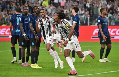 图拉姆兄弟在意甲联赛意大利国家德比中双双进球,不仅助力尤文图斯逆转国际米兰,开启了意甲历史上的罕见瞬间,同时显示出他们在足球世界中的独特影响力。揭示这段传奇背后的故事与意义,探讨意甲的魅力与未来走势。
