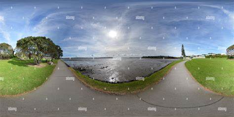 Farm Cove位于东奥克兰,是一个融合自然美景、社区活力与多元文化的理想目的地,吸引了无数游客和本地居民前来体验独特的生活方式和丰富的休闲活动。本文深入介绍Farm Cove的旅游资源、餐饮文化、休闲娱乐以及社区特色,助力游客规划完美旅程。
