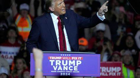 在特朗普公开为大麻成分CBD站台并暗示将推动医保覆盖后,投资者对Tilray等大麻公司重新评估其估值与监管前景,本文从政策、市场、期权信号和公司基本面出发,分析可能的路径与风险,帮助读者理解潜在机遇与陷阱。
