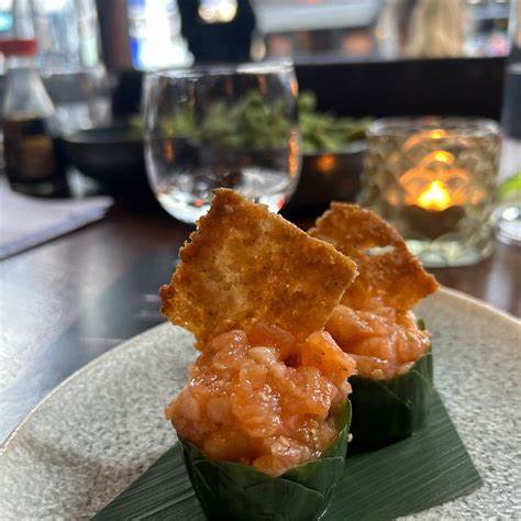 深入了解位于都柏林中心的Yamamori Izakaya Japas & Sake餐厅,体验其独特的日式小吃、寿司和清酒文化,感受丰富多样的菜单和充满活力的用餐氛围,同时探讨顾客的真实评价与餐厅特色。
