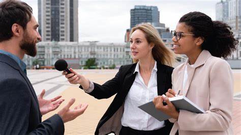 斯塔格韦尔宣布任命曾任摩根大通高级管理职位及奥巴马政府官员Meredith Aronson为企业事务副总裁,旨在通过整合传播和声誉管理战略,提升其企业事务业务的竞争力和行业影响力。此次人事变动不仅彰显了斯塔格韦尔在数字化转型及品牌建设领域的战略部署,也反映了企业寻求在瞬息万变的媒体环境中保持领先地位的决心。
