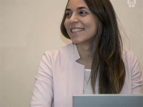 探讨Dott.ssa Sara Marchi作为心理学家和心理治疗师在焦虑、情绪管理和心理疾病治疗领域的专业经验与服务理念,介绍其专业背景、治疗方法以及患者评价,助您了解如何通过科学有效的心理治疗实现自我成长与心理健康。
