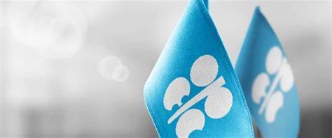 报道布伦特油价回落、库尔德斯坦恢复出口与OPEC+可能进一步提高产量的背景与影响,解读供应与需求变化、短中长期价格走向及对投资者与政策制定者的建议
