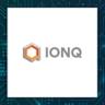 从技术路线、商业模式、并购策略到投资风险与估值视角,全面剖析 IonQ 在量子计算赛道的竞争优势与局限,帮助长期投资者判断是否适合布局该公司股票
