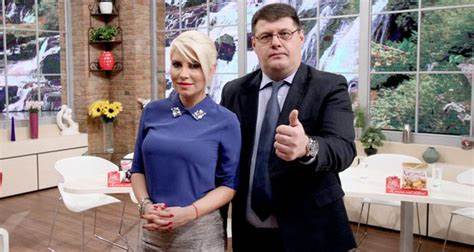 深入解析今日各大体育频道精彩节目安排,全面覆盖足球、篮球、赛车及更多热门体育赛事,让体育迷不错过每个精彩瞬间。揭开电视体育节目的丰富多彩,助您轻松掌握全天运动资讯和赛事动态。
