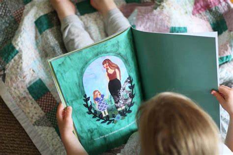 探讨家庭仪式的本质与价值,提供可操作的技巧与灵感,帮助家庭在日常生活中建立有意义的节奏,增进亲子连接与心理韧性
