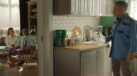 深入探讨除草剂的定义、类型及市场上领先品牌,结合权威专业测试,帮助不同需求的消费者选择最合适的除草产品,同时关注环保与安全性,提升园艺除草效果。
